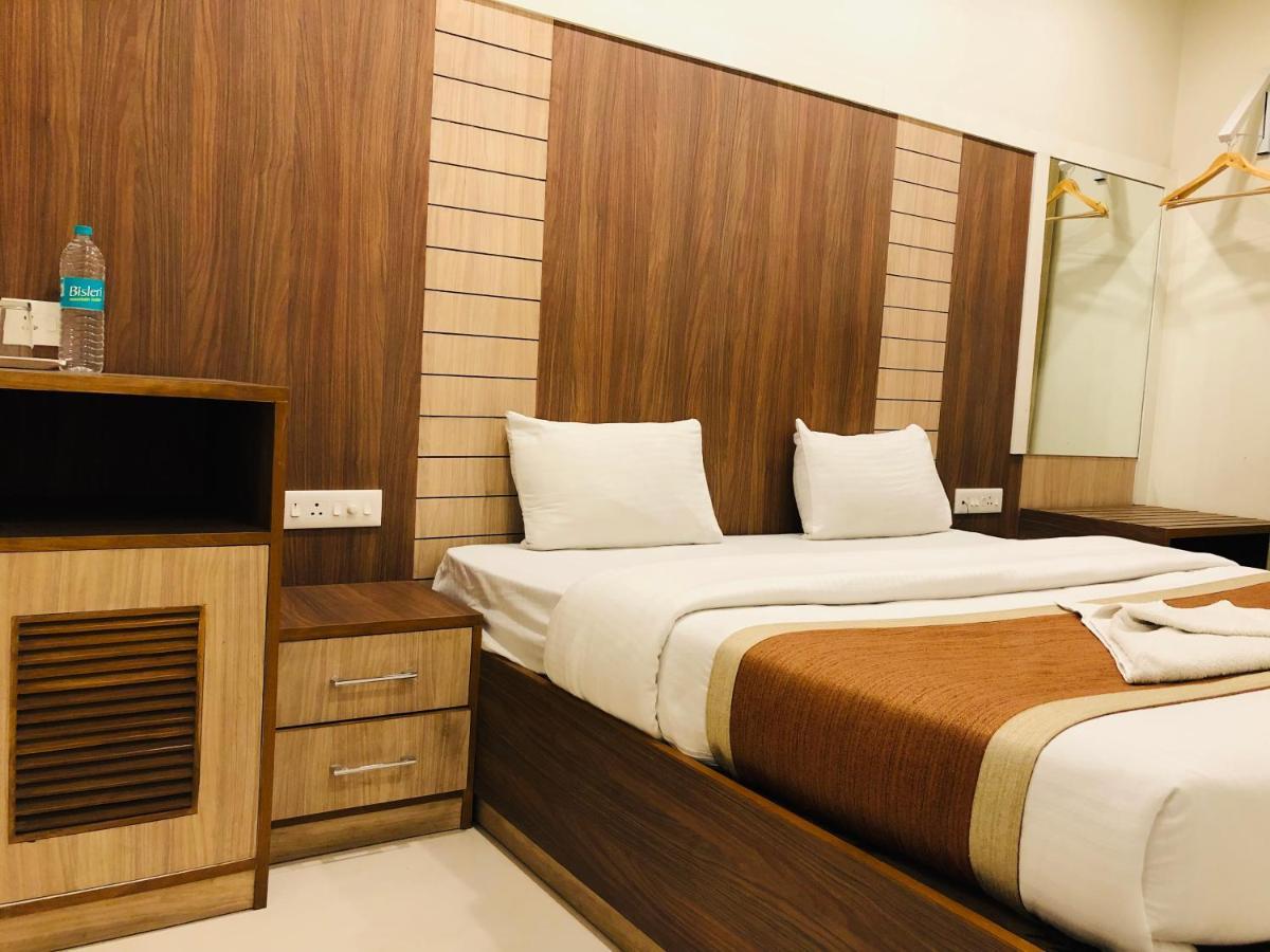 Motimahal Inn ฮัดวานี ภายนอก รูปภาพ